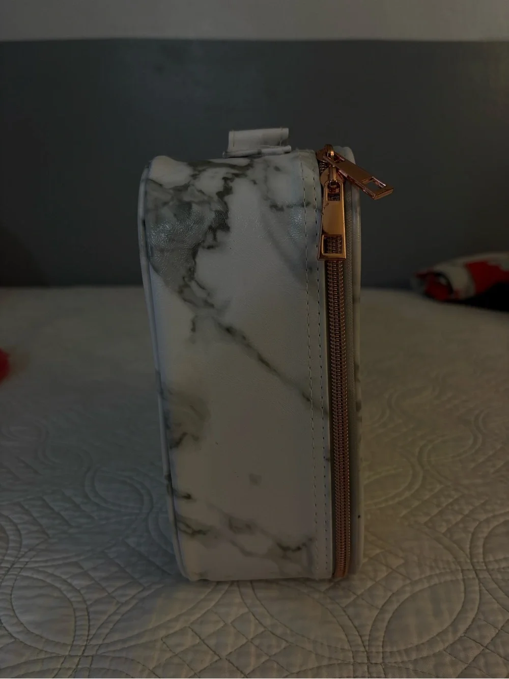 i dont knwo sleek marble